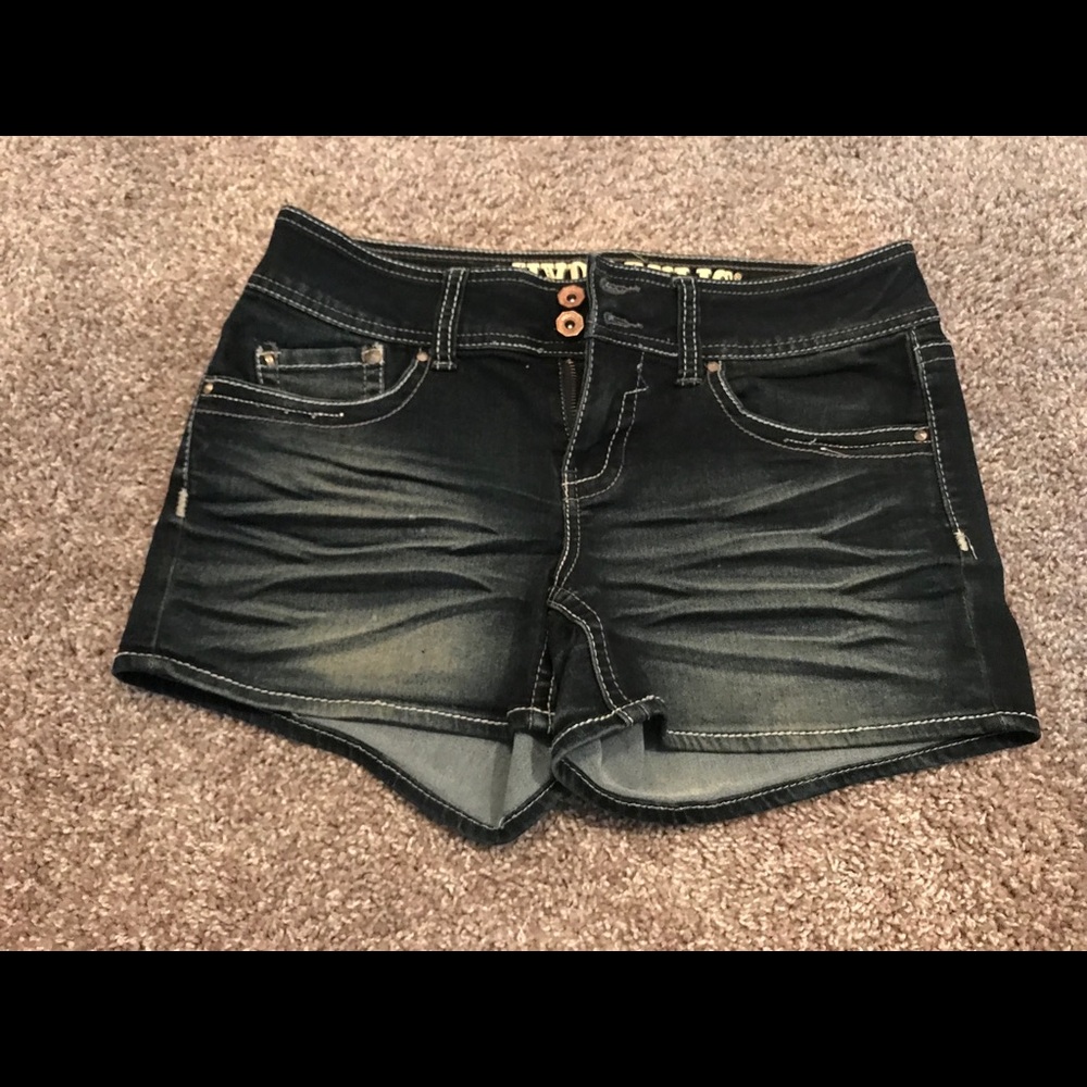 Hydraulic mid rise shorts